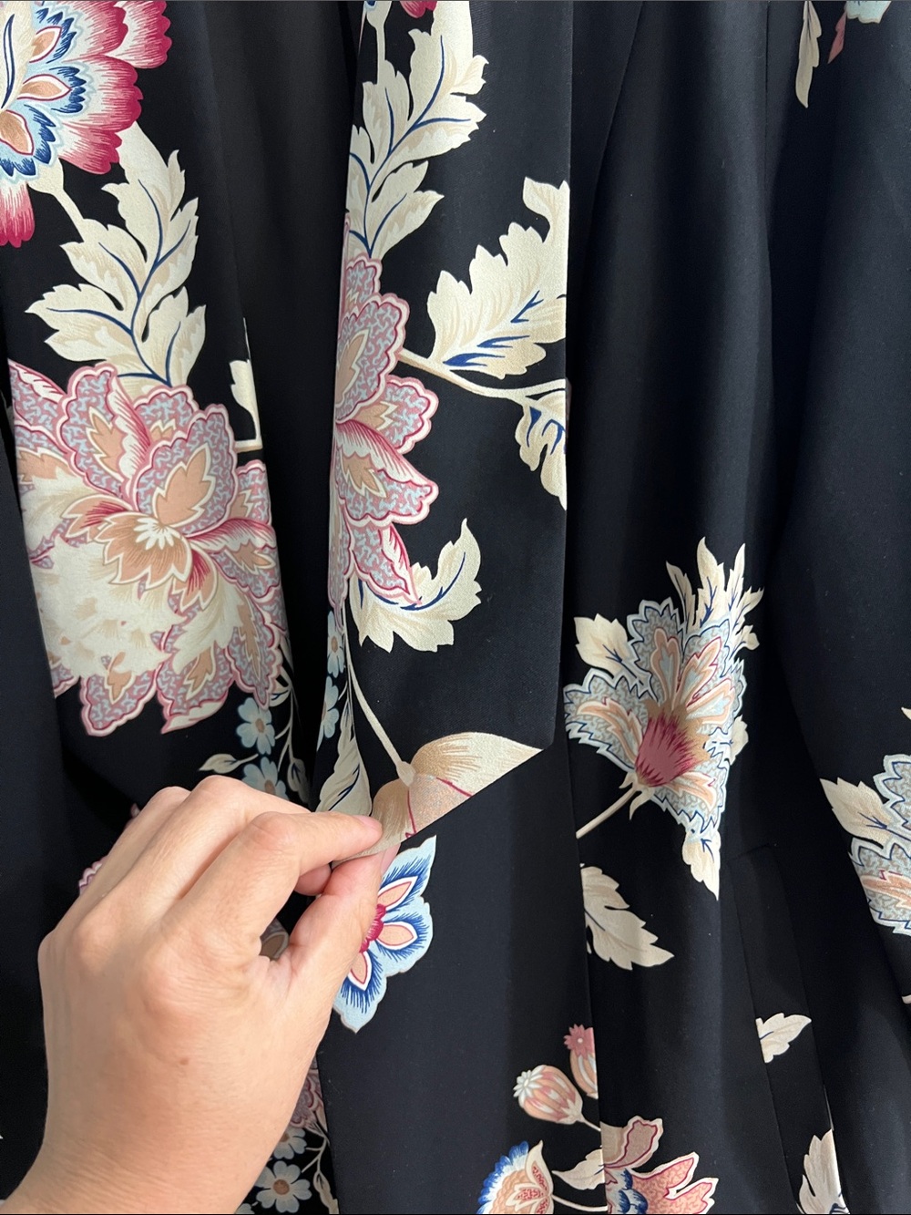 Chico's Black Floral Open Drape Blazer - Picture 5 of 8